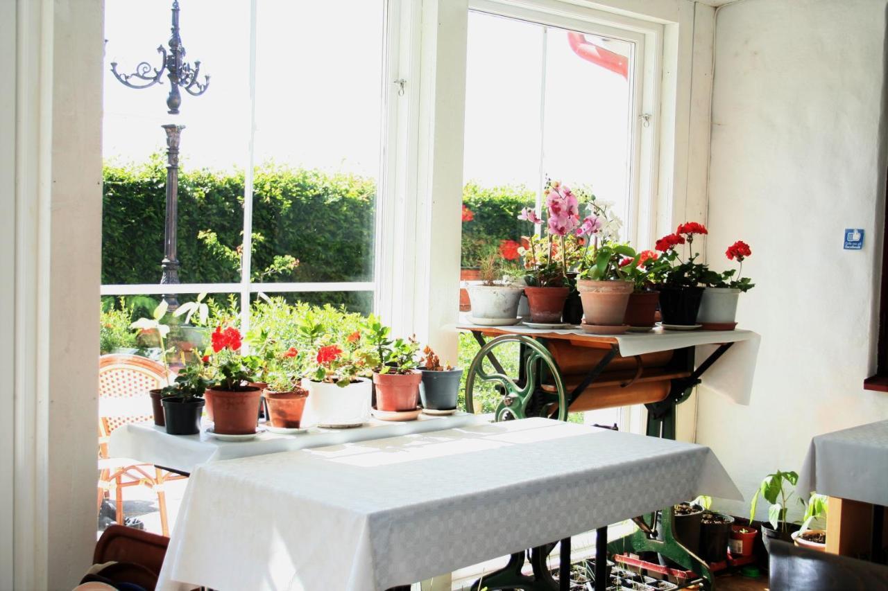 Bed & Breakfast Hoby Gard
