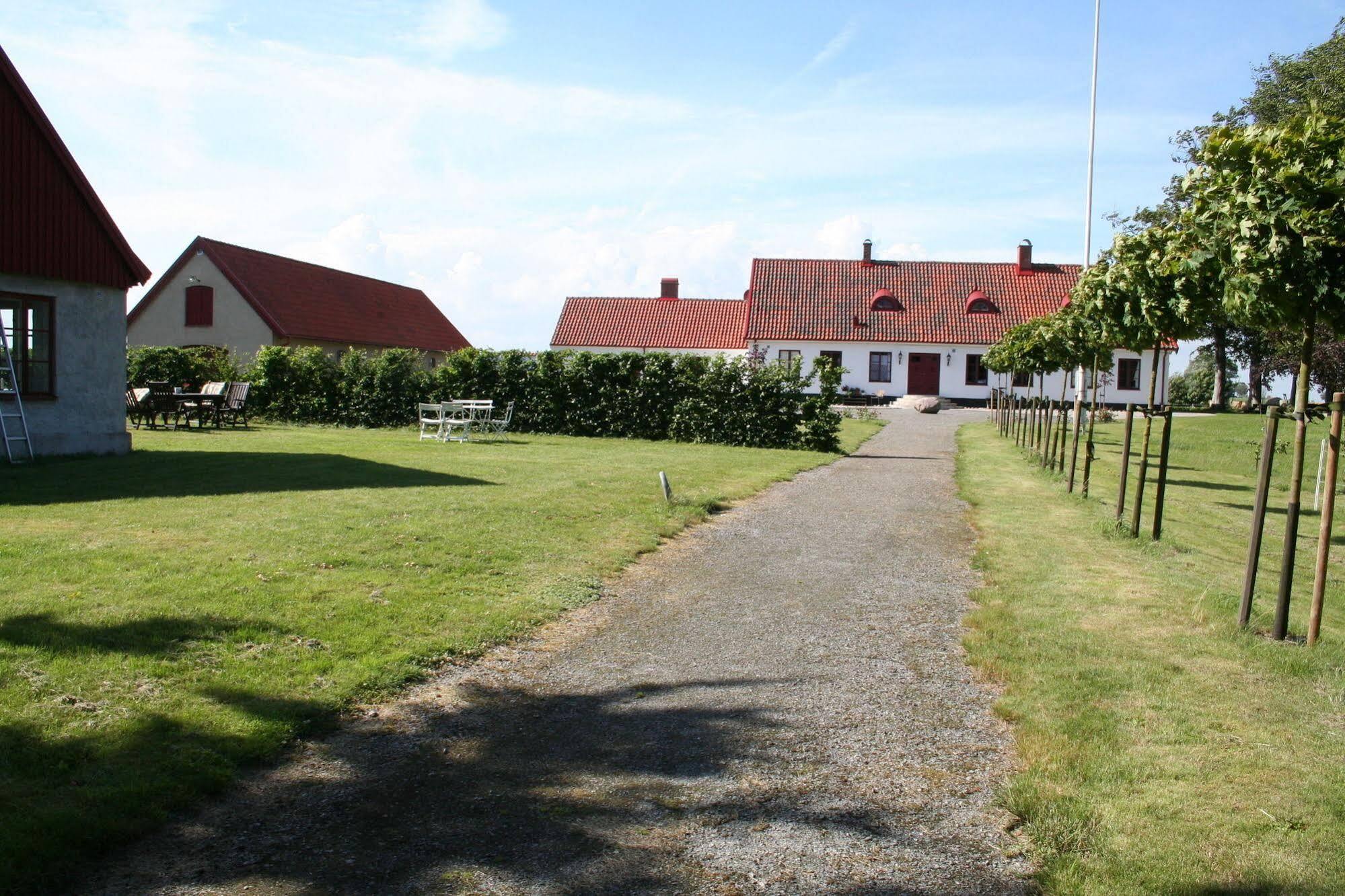 Bed & Breakfast Hoby Gard Borrby
